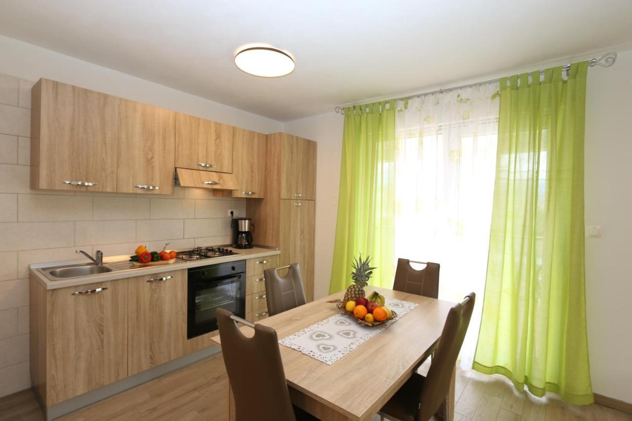 Apartments Mirjana Šilo Eksteriør billede