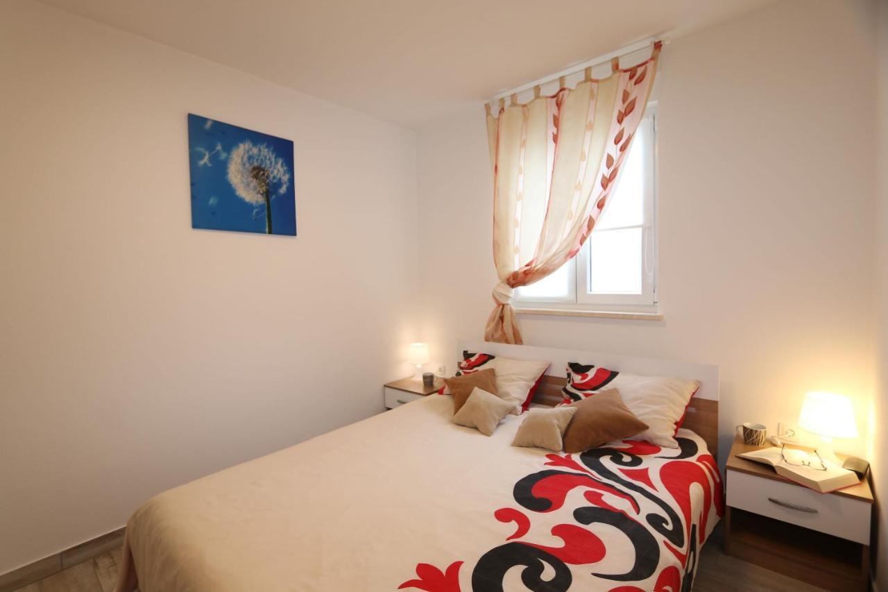 Apartments Mirjana Šilo Eksteriør billede
